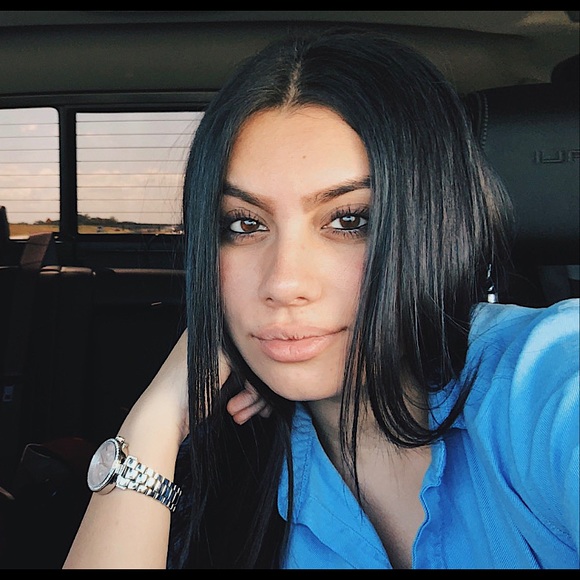 🌸 Meet Your Posher ✨ - Picture 1 of 1